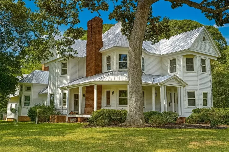 5809 Warren Farm RD SW, Powder Springs, GA 30127