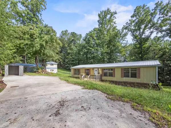 1671 Azelea LN, Gainesville, GA 30507