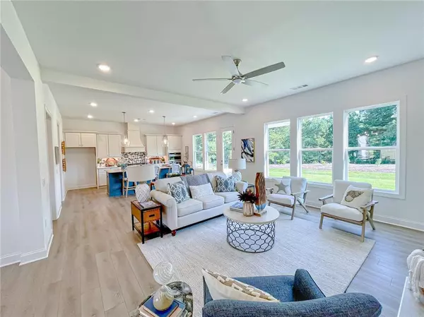 Powder Springs, GA 30127,683 Crest Line TRL