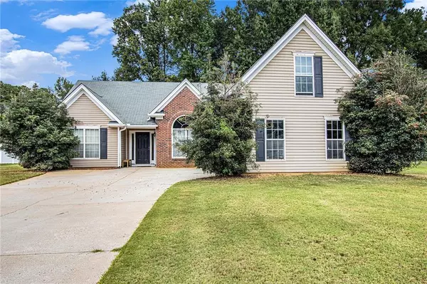 260 Sandstone DR, Hampton, GA 30228