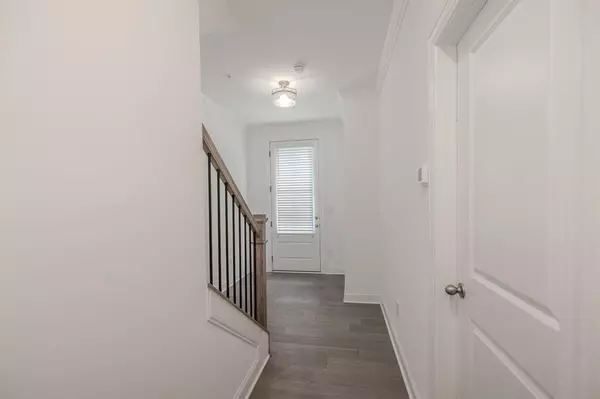 Atlanta, GA 30328,6595 BEACON DR