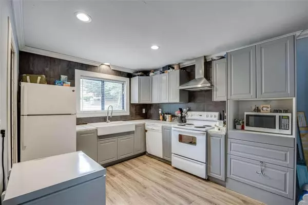 Buford, GA 30518,1103 Pine Tree DR
