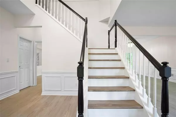 Johns Creek, GA 30097,11005 Glenbarr DR