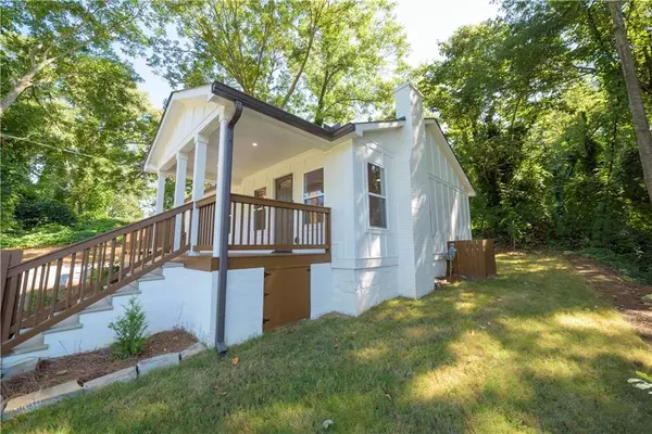 Toccoa, GA 30577,79 S Pine Street