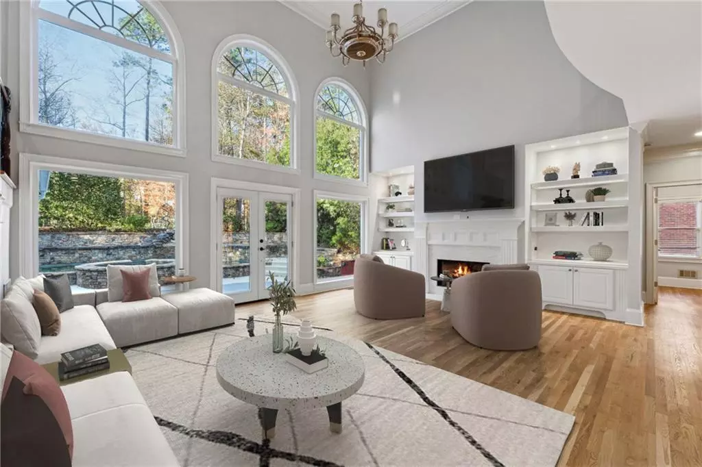 Alpharetta, GA 30005,2195 LAKE SHORE LNDG