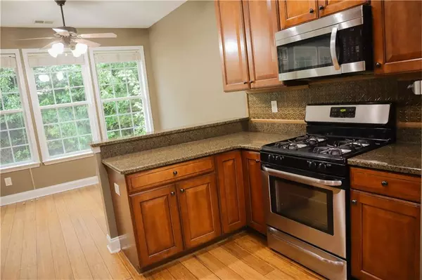 1526 Lechemin DR, Snellville, GA 30078