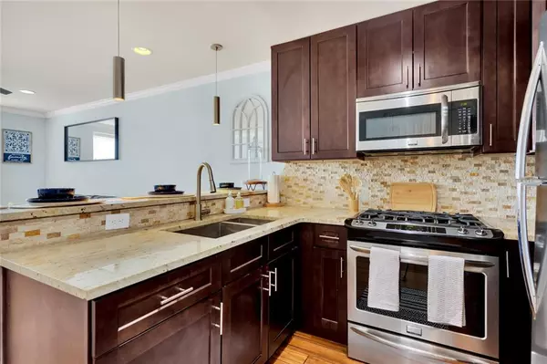 Atlanta, GA 30308,215 Piedmont AVE NE #704