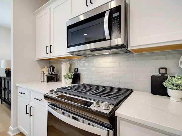 Kennesaw, GA 30144,1915 Deco DR