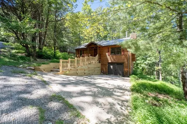 Ellijay, GA 30536,986 Mountain Oak RD