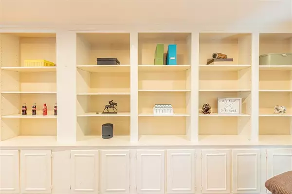 Marietta, GA 30068,5184 Deering TRL