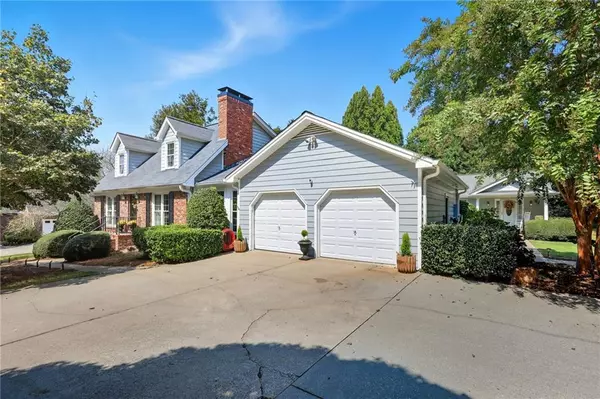 Gainesville, GA 30506,153 Dunlap Landing RD