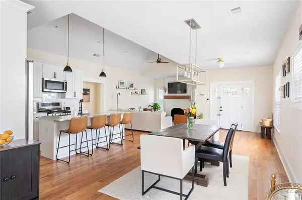 Atlanta, GA 30310,1071 WHITE OAK AVE SW