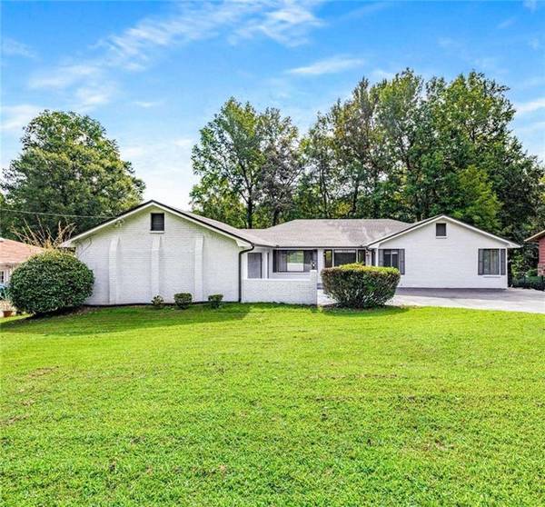 234 Shadow Lake DR SW, Lilburn, GA 30047