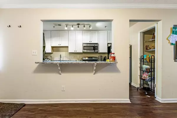 Atlanta, GA 30350,105 N River DR #A