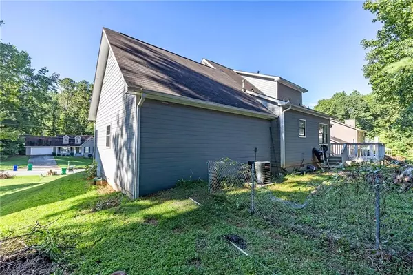 Stone Mountain, GA 30087,1001 Pine Ridge DR