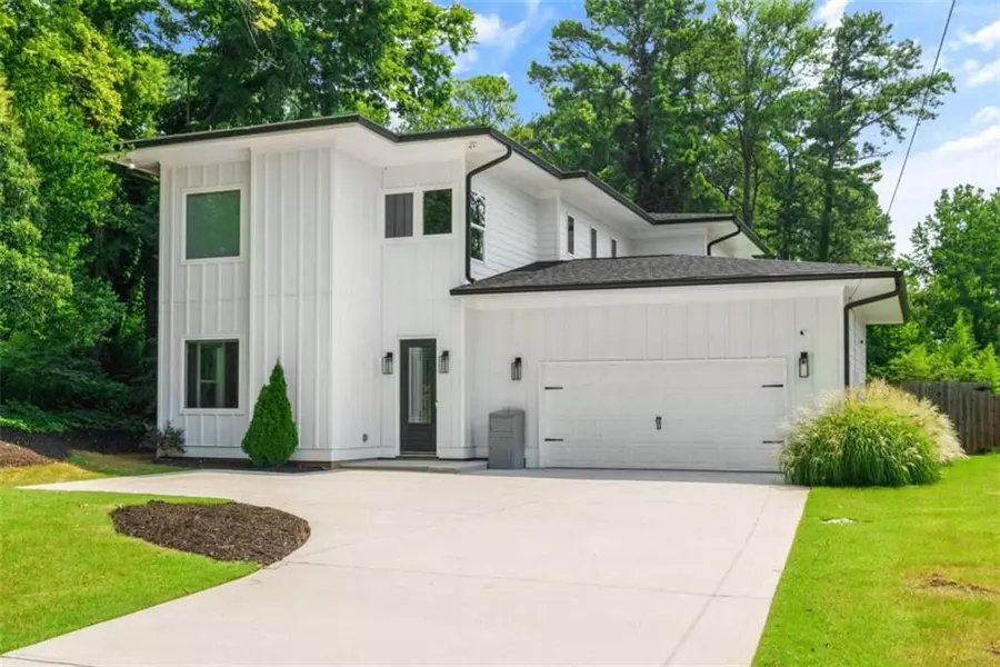 1520 Columbia DR, Decatur, GA 30032