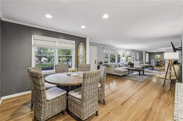 Atlanta, GA 30033,2166 Leafmore DR