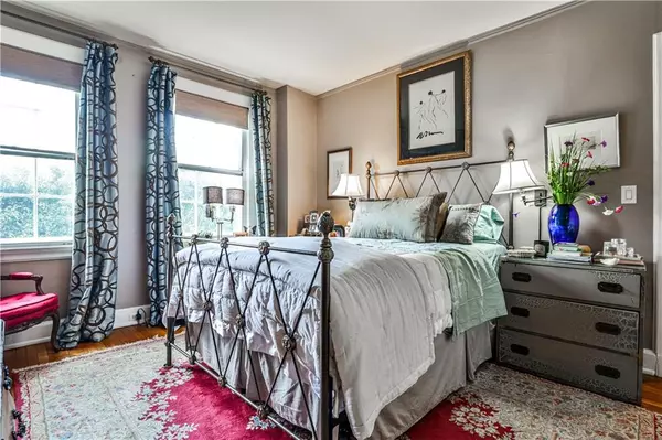 Atlanta, GA 30309,1325 Peachtree ST NE #701