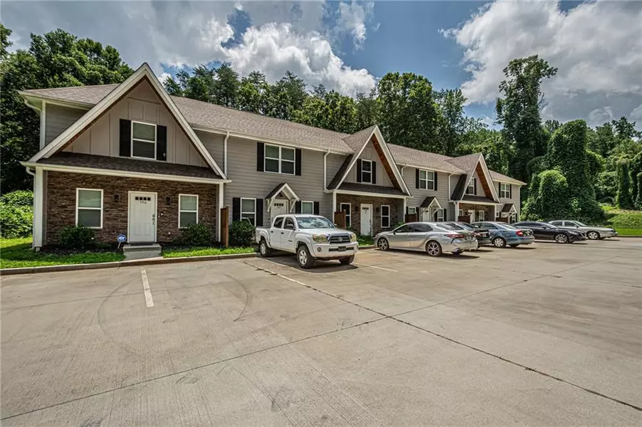 502 Wimpy Mill RD, Dahlonega, GA 30533