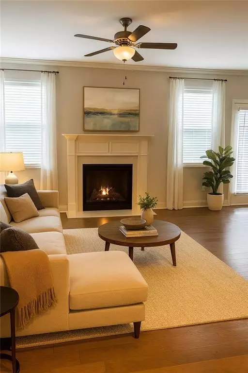 Lawrenceville, GA 30044,20 Holdings DR