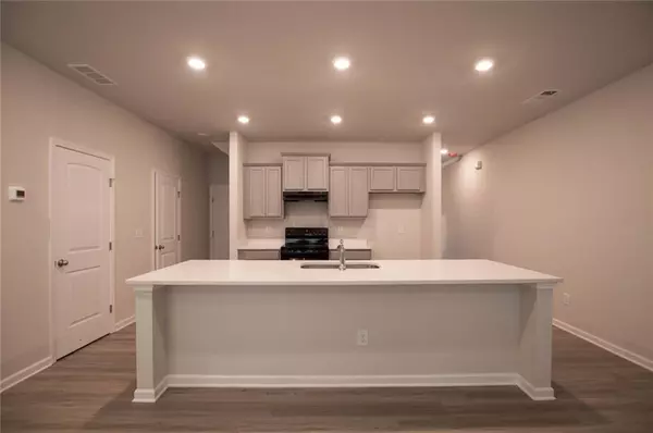 Canton, GA 30115,508 Hayes LN