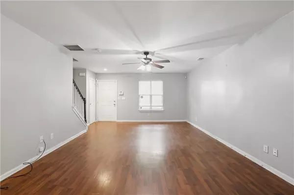 Atlanta, GA 30311,1823 Devon DR #1823