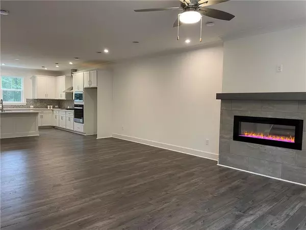 Decatur, GA 30032,3391 Catalan ALY