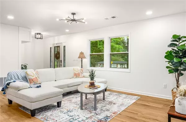 Smyrna, GA 30082,2740 Ivanhoe LN SE