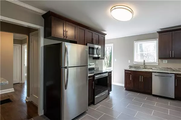 Atlanta, GA 30315,272 Hilltop DR SW