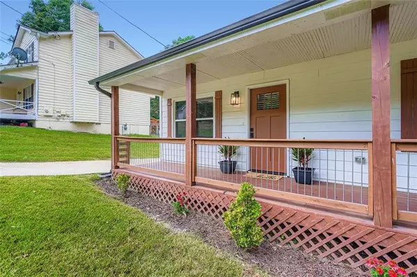 1795 RED ROSE LN, Loganville, GA 30052