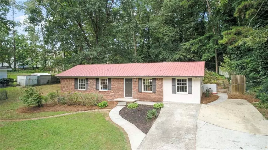 4830 Lantern LN, Mableton, GA 30126