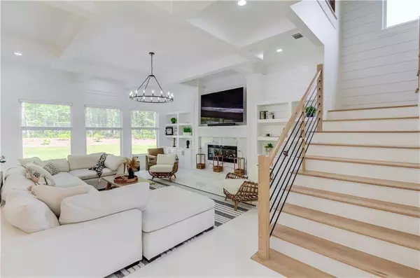 Lawrenceville, GA 30045,961 Nours CIR