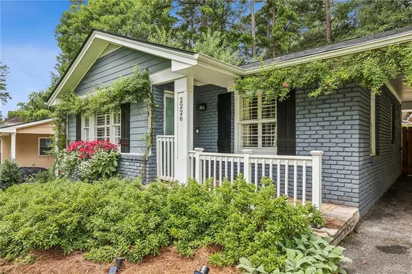 Brookhaven, GA 30319,2226 Fairway CIR NE