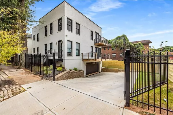 564 Parkway DR NE #3, Atlanta, GA 30308