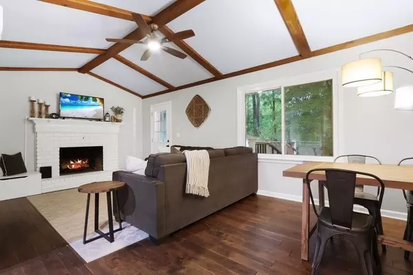 Roswell, GA 30075,270 Mansell CIR