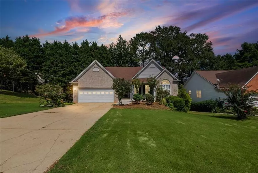 2135 Saint Thomas WAY, Suwanee, GA 30024