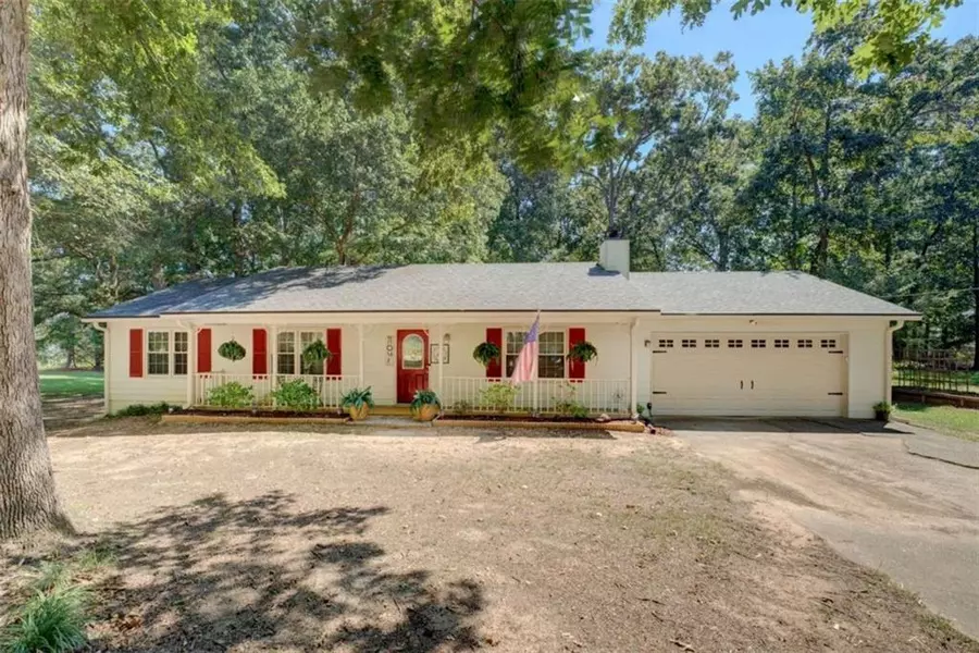 207 Summerfield LN, Mcdonough, GA 30253