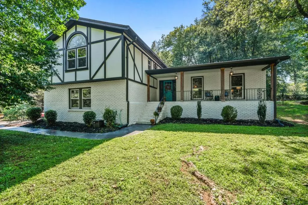 Roswell, GA 30075,375 Jade Cove DR