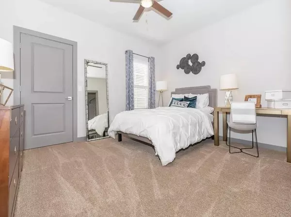 Cumming, GA 30041,2080 One White Oak LN #5106