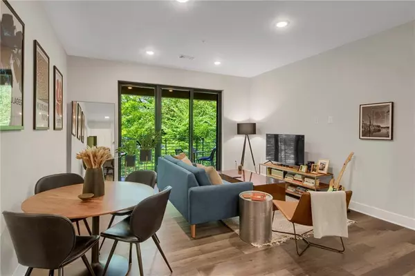 Atlanta, GA 30317,112 Rogers ST NE #305