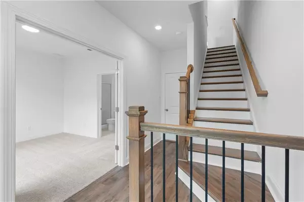 Buford, GA 30518,5444 Howington CT #192