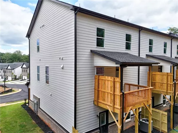 Tucker, GA 30084,12 Rock Park WAY #18