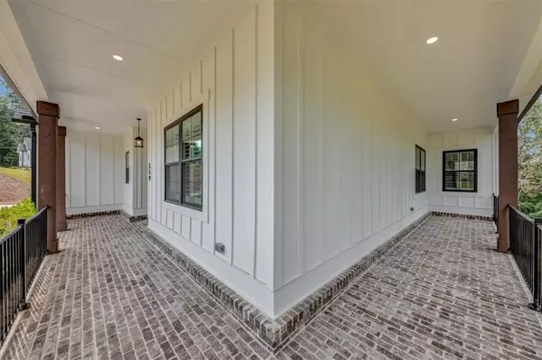 Ball Ground, GA 30107,359 Oxford RD