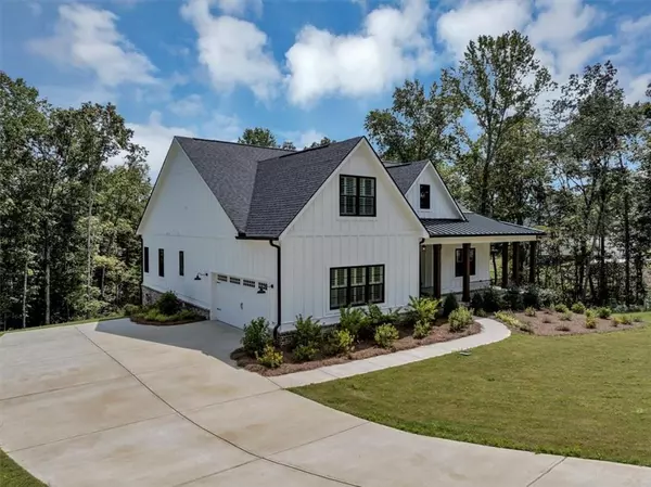 Ball Ground, GA 30107,659 Oxford RD