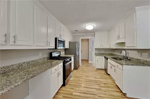 Grayson, GA 30017,566 Wine Cluster CT