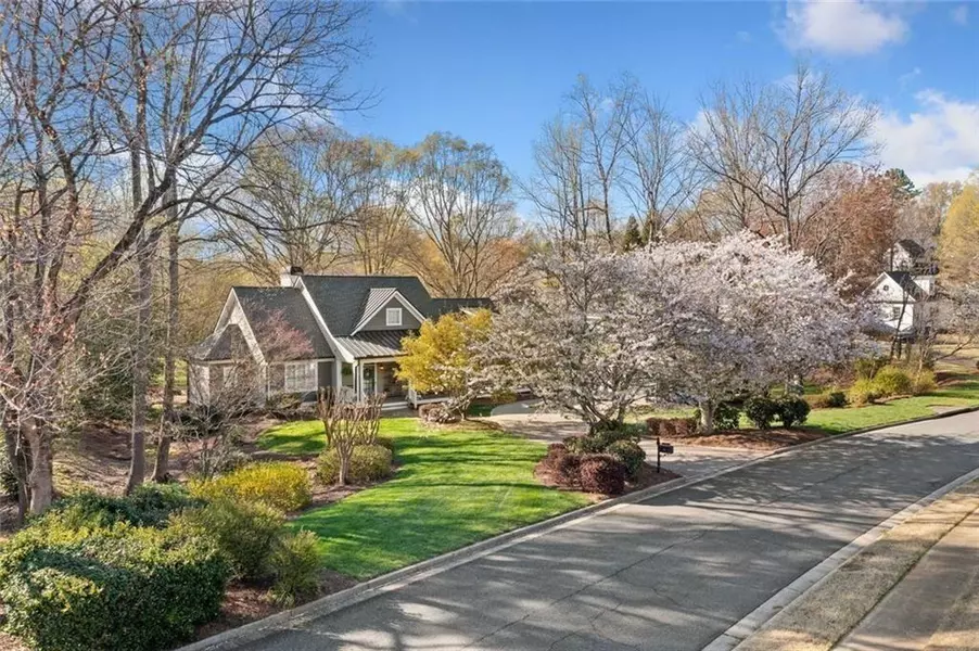 4054 Hickory Fairway DR, Woodstock, GA 30188