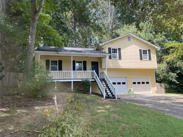 1 Corley CIR, Hiram, GA 30141