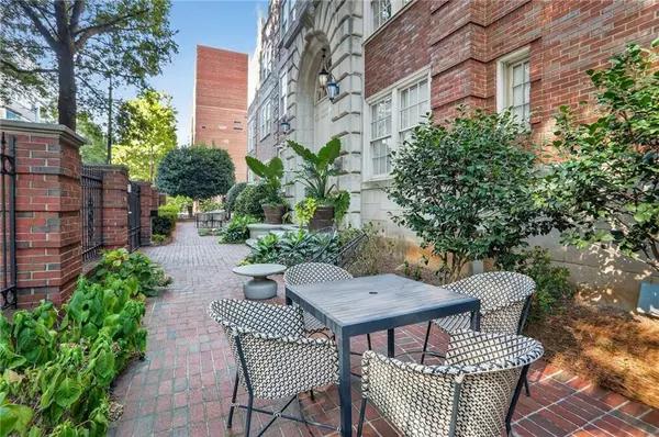 Atlanta, GA 30308,800 Peachtree ST NE #403