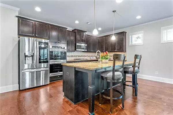 Atlanta, GA 30349,533 Wolf Pack LN