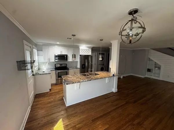 Decatur, GA 30032,2097 Holly Hill DR